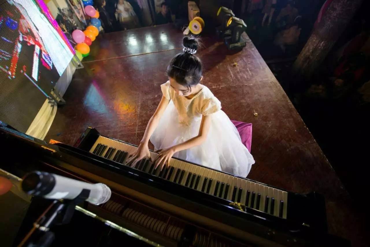 孩子彈鋼琴手型一定要規范！